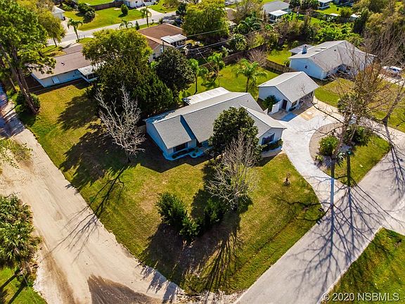 3rd image of 3205 Queen Palm Dr