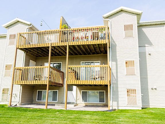 2nd image of 517-527 Trailside Dr