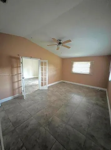 2201 Scott St — Photo 12