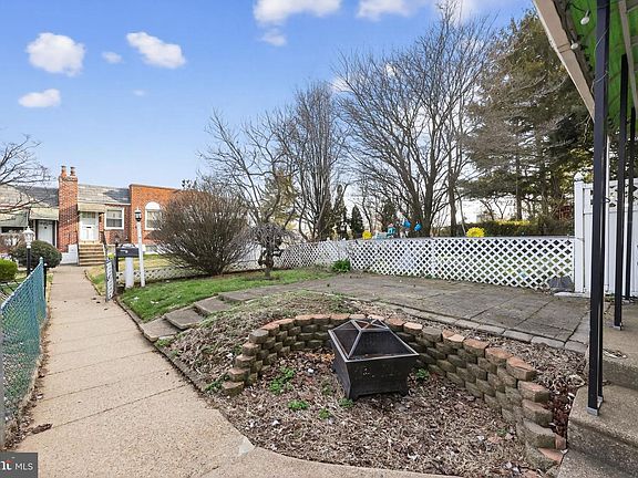 3rd image of 4100 Knorr Ct APT J