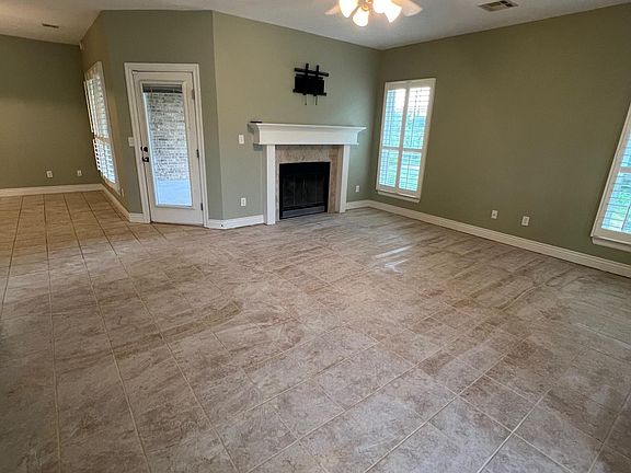 2nd image of 1800 NW 157th St