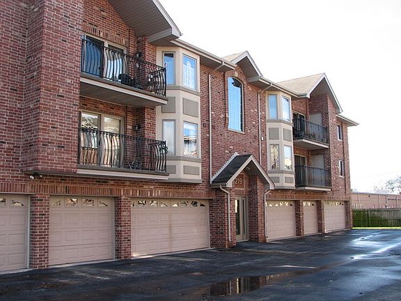2nd image of 6219 W 94th St APT 2NW