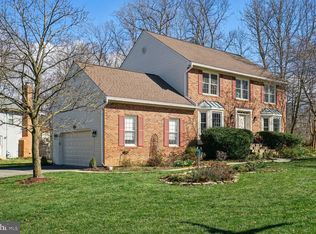12 N Lowery Ct, Sterling, VA 20165