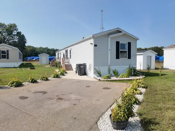 4716 Circle Inn Dr, Shelbyville, MI 49344