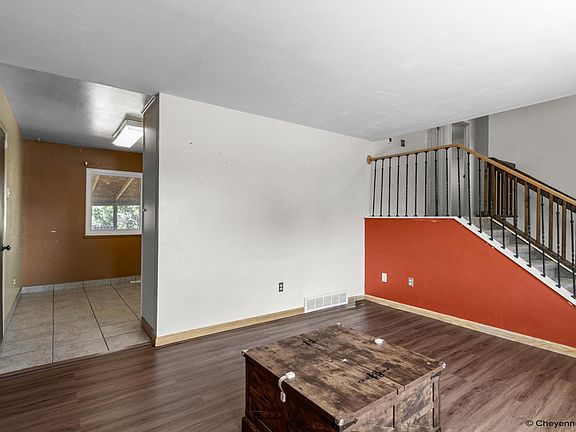 3rd image of 4520 Marble Ave