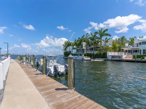 11930 N Bayshore Dr APT 704, North Miami, FL 33181