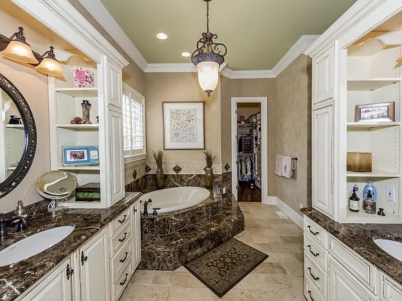 5th image of 12526 Choto Mill Ln