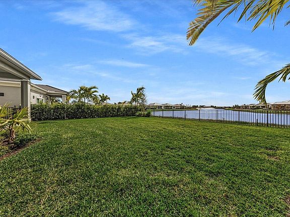 3rd image of 10161 Timber Creek Way