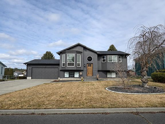 2nd image of 517 E Westcrest Ave