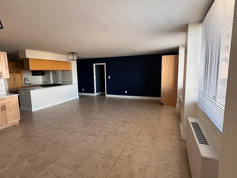 600 E 8th St #5D — Photo 2