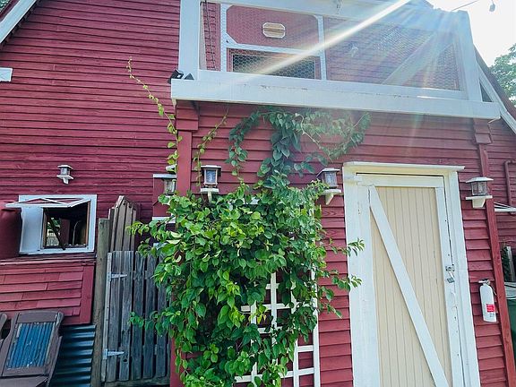 3rd image of 508 Darmstadt Ave