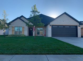 33 Grace Wood Ln, Canyon, TX 79015