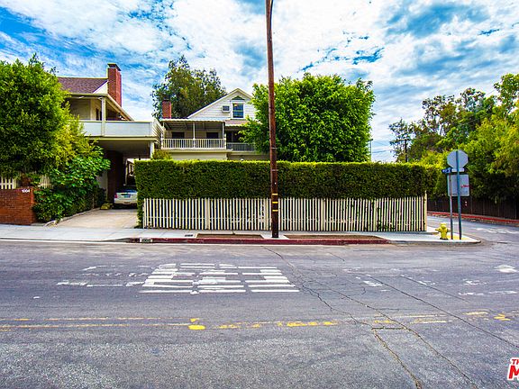 2nd image of 1000 Cory Ave