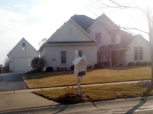 3235 Lexington Glen Blvd, Monclova, OH 43542