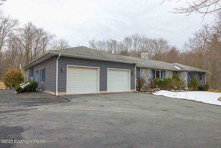 1st image of 148 Doria Dr