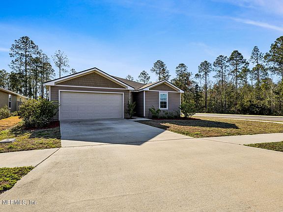 5th image of 65304 CLEARWATER Court