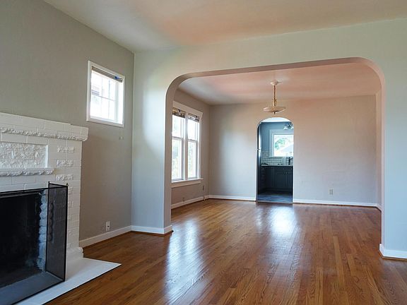 View from Living Rm towards Dining RM