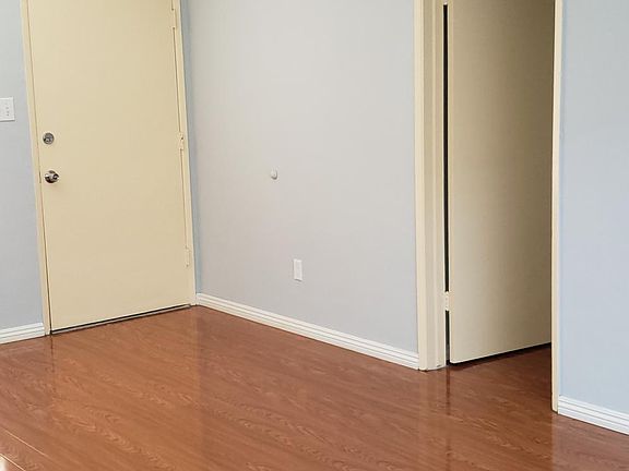 2nd image of 528 N 21st St