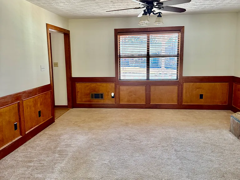 1130 Fieldgate Rd — Photo 4