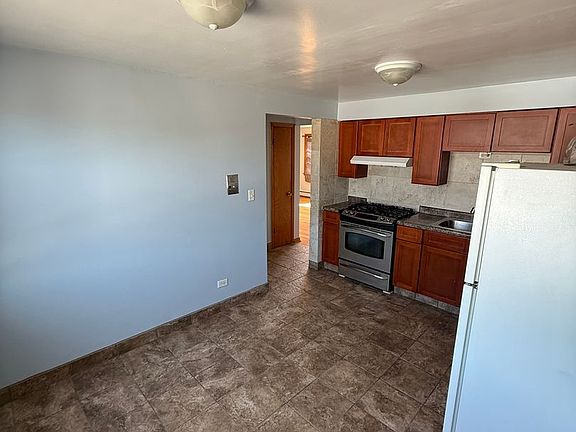 5th image of 3558 N Nagle Ave APT 2N