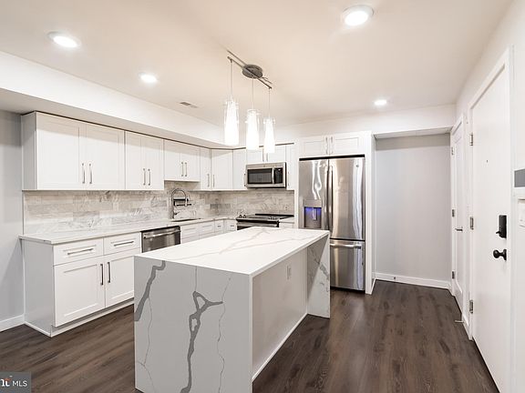 2nd image of 749 N 20th St #1