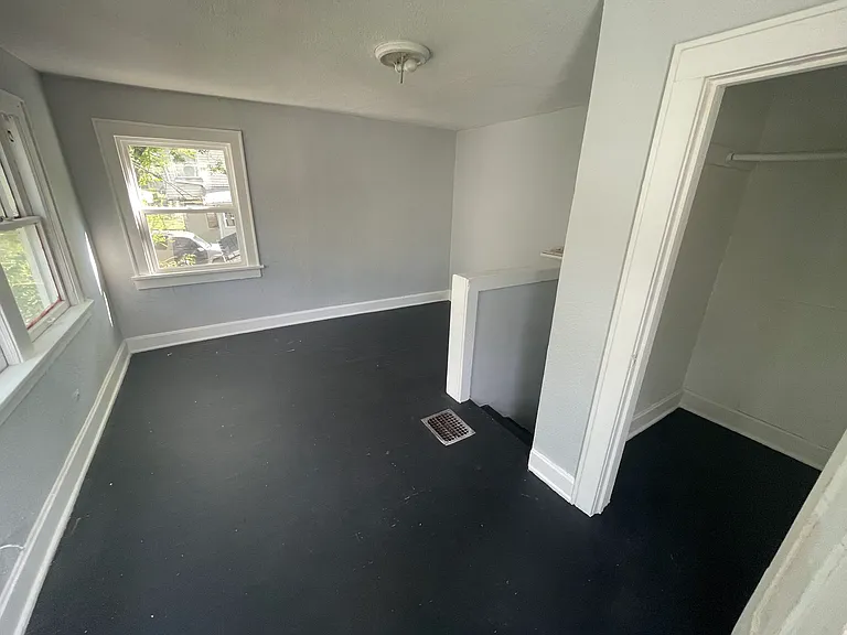 5311 Garfield Ave — Photo 23