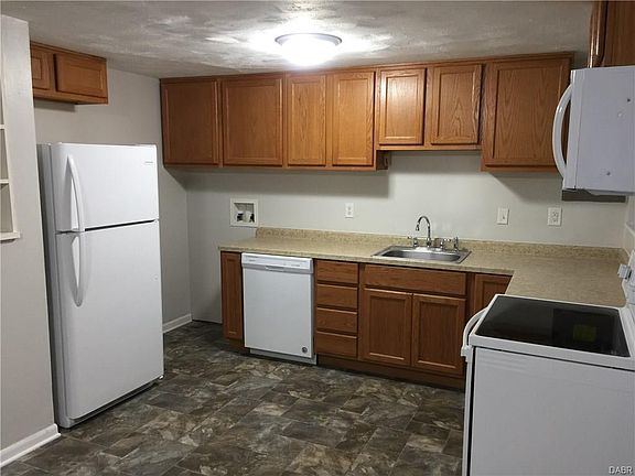 3rd image of 4577 Hannaford St