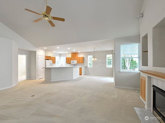 5th image of 9128 169th Street E