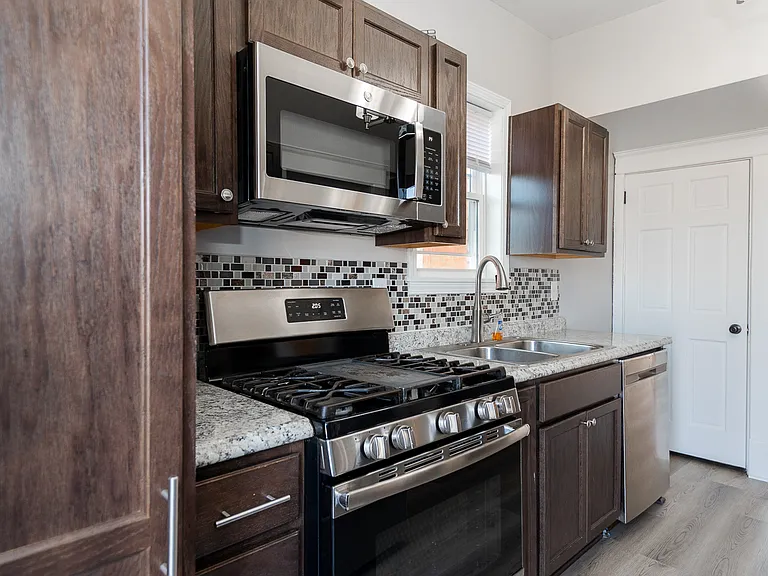 2225 Bensonia Ave — Photo 3