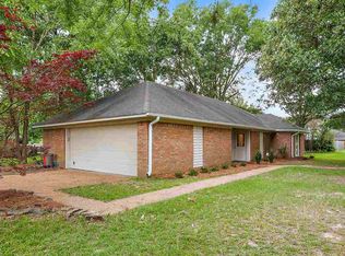 100 Peach Tree Ln, Brandon, MS 39047