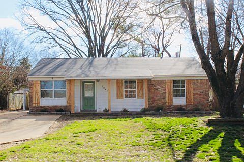 1st image of 1943 Conerly Dr S