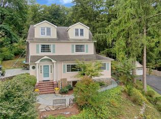 129 Millwood Rd, Chappaqua, NY 10514