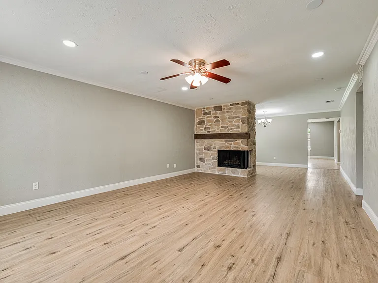 1732 Delaford Ct — Photo 11