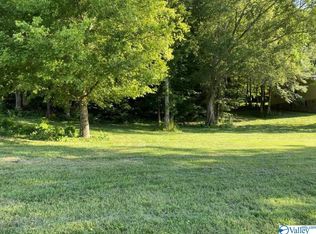 Spring Creek Dr, Guntersville, AL 35976