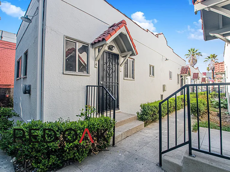 424 E 20th St #424.75 — Photo 5