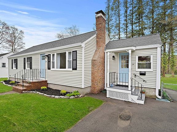 3rd image of 24 Leslie Ave