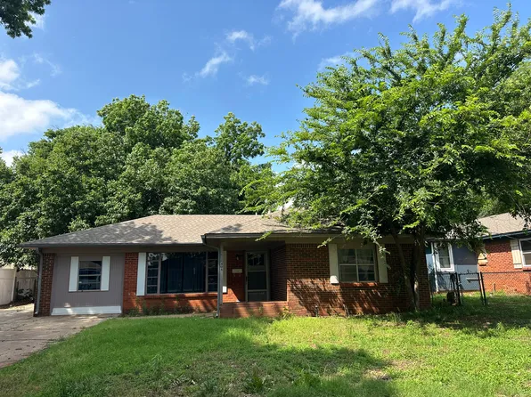 406 E Hill Dr, Guthrie, OK 73044