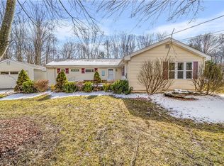 6882 Pymatuning Lake Rd, Andover, OH 44003