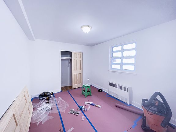 3rd image of 461 E 9th St #1