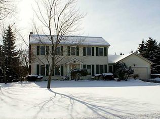 3 Fox Hill Dr, Fairport, NY 14450