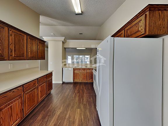 5th image of 2952 Majestic Oaks Ln