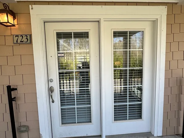 1035 Barnett Shoals Rd APT 723, Athens, GA 30605