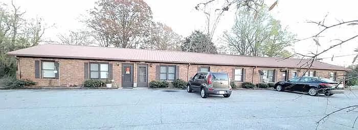 2 bed, 1.0 bath, $795 — Photo 1
