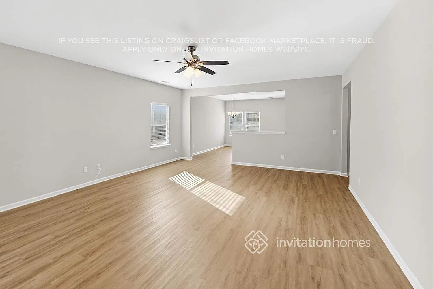 4902 Staffordshire Ln Charlotte, NC 28213 — Photo 4