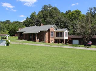583 Grassy Creek Rd, Pinnacle, NC 27043