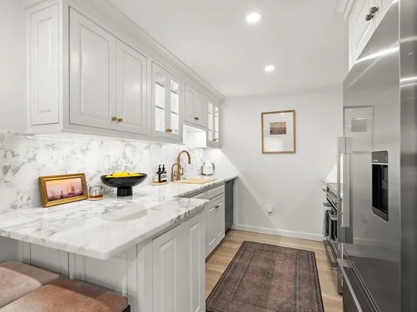 247 Bunker Hill St APT A, Charlestown, MA 02129