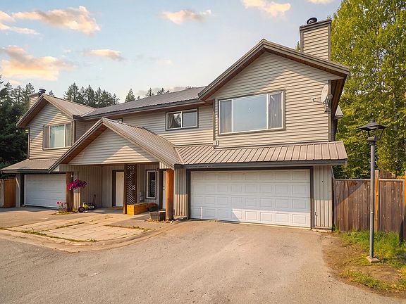 4th image of 7467 Prospect St #9