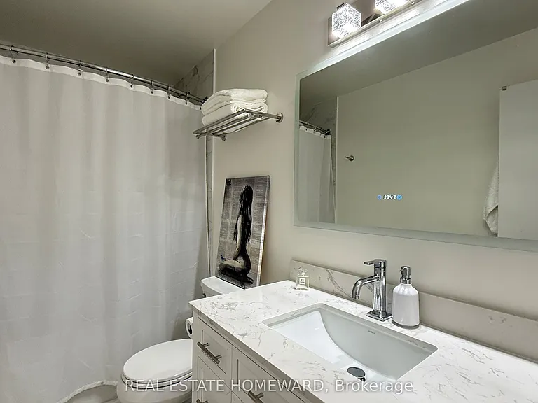 32 Camden St #706 — Photo 23