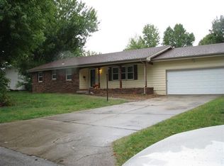 650 W Village St, Springfield, MO 65807