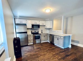 863 Hollins St APT 2R, Baltimore, MD 21201